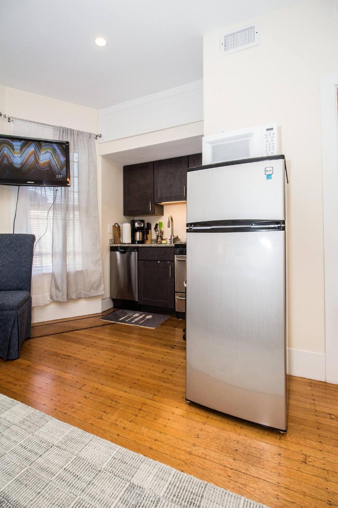 Renovated, Sunny, Spacious Studio In Boston Exterior foto
